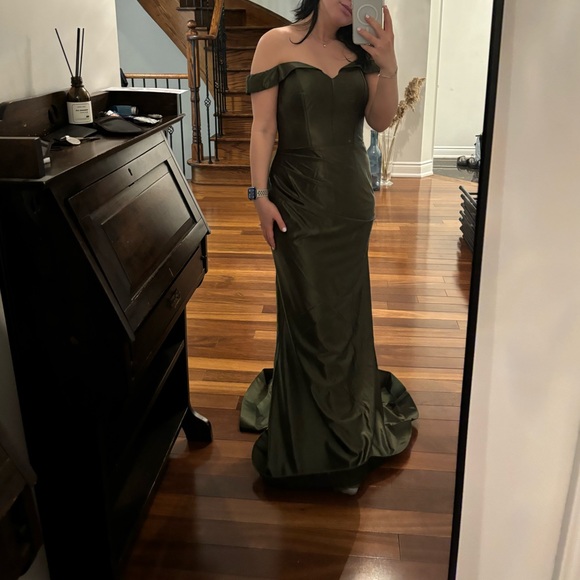 OLIVE GREEN BRIDESMAID DRESS - Picture 3 of 4